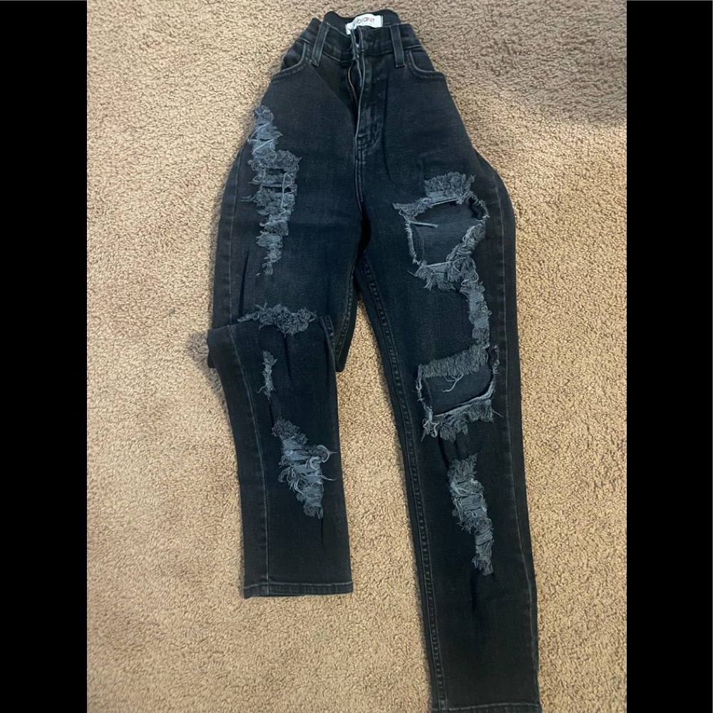 Black mom jeans